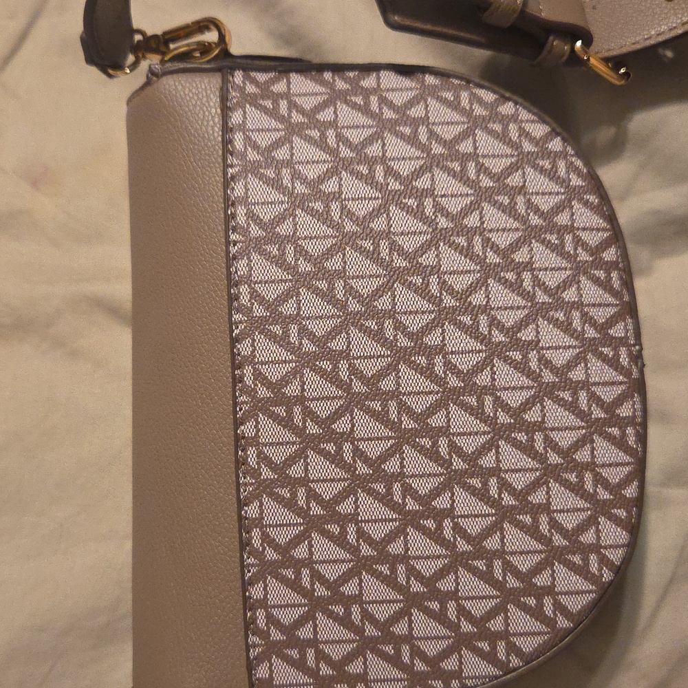 👜 Anne Klein Taupe Monogram Crossbody — NWT - Picture 6 of 11